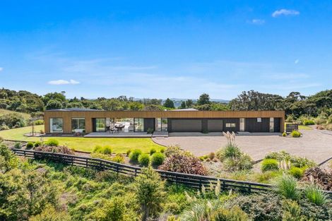 Photo of property in 983b Hibiscus Coast Highway, Waiwera, Orewa, 0994