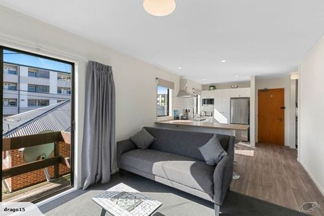 Photo of property in 2/615 Evans Bay Parade, Kilbirnie, Wellington, 6022