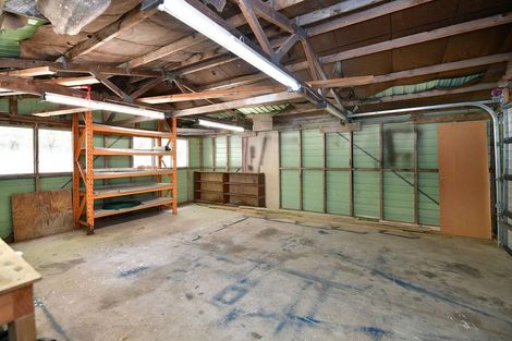 Photo of property in 214 Whangaparaoa Road, Red Beach, 0932