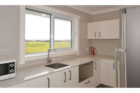 Photo of property in 4 Fernbird Grove, Kerikeri, 0294