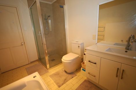 Photo of property in 4 Wharepaina Crescent, Springfield, Rotorua, 3015