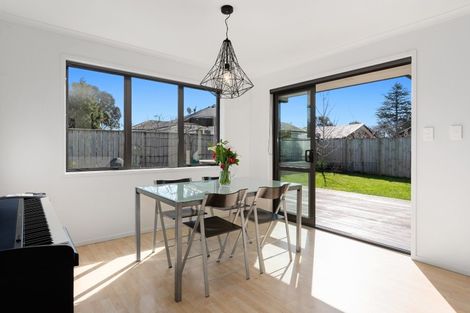 Photo of property in 15 Allington Place, Bethlehem, Tauranga, 3110