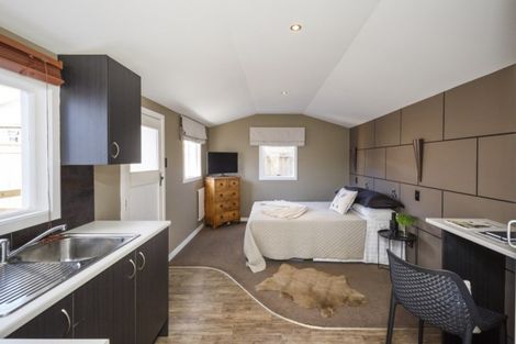 Photo of property in 102 Ferguson Street, West End, Palmerston North, 4412