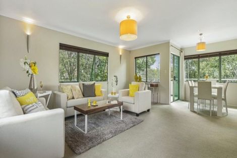 Photo of property in 28a Felgrove Street, Glendene, Auckland, 0602