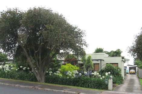 Photo of property in 2/27 Hillside Road, Mount Wellington, Auckland, 1062