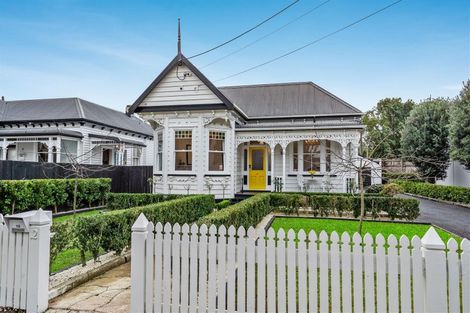 Photo of property in 12 Cross Street, Regent, Whangarei, 0112