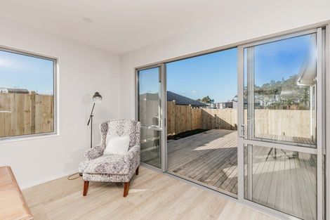 Photo of property in 8 Moemoea Avenue, Kumeu, 0810