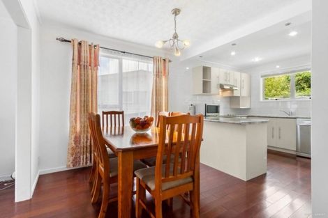 Photo of property in 7 Triangle Road, Massey, Auckland, 0614