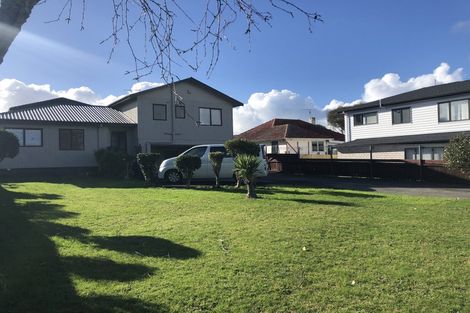 Photo of property in 13a Gifford Road, Papatoetoe, Auckland, 2025
