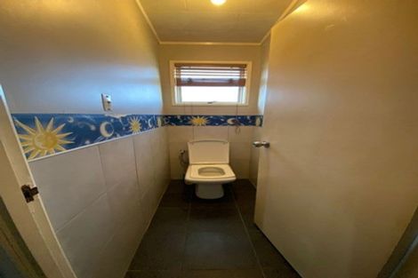 Photo of property in 26 Gibbons Road, Weymouth, Auckland, 2103