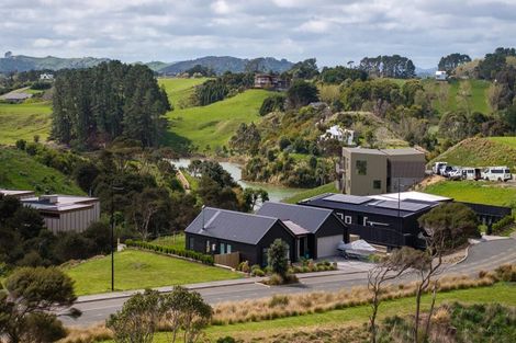 Photo of property in 15 Ruruhi Street, Raglan, 3225