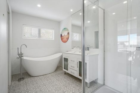 Photo of property in 996 Papamoa Beach Road, Papamoa Beach, Papamoa, 3118