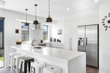 Photo of property in 31 Lewis Crescent, Rolleston, 7614