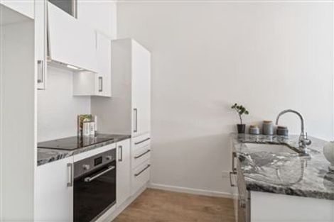 Photo of property in 2/32 Abberley Crescent, St Albans, Christchurch, 8014