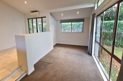 Photo of property in 25 Anderson Road, Taradale, Napier, 4112