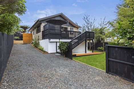 Photo of property in 8a Kaitoke Street, Raglan, 3225