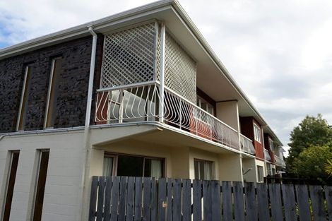 Photo of property in 10/773 Beach Road, Browns Bay, Auckland, 0630