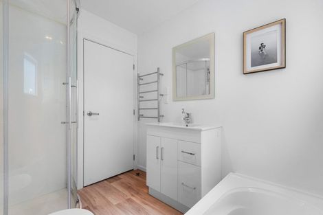 Photo of property in 15 West Avenue, Saint Clair, Dunedin, 9012