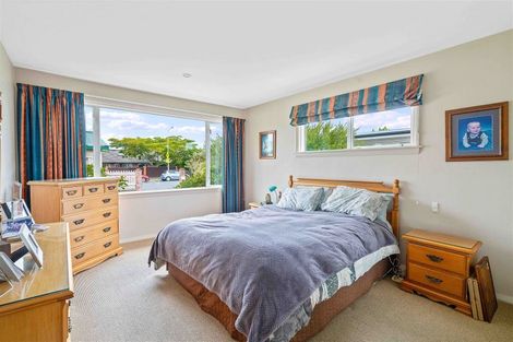 Photo of property in 51 Winters Road, Redwood, Christchurch, 8051