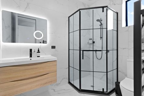 Photo of property in 2 Headley Drive, Lower Shotover, Queenstown, 9304