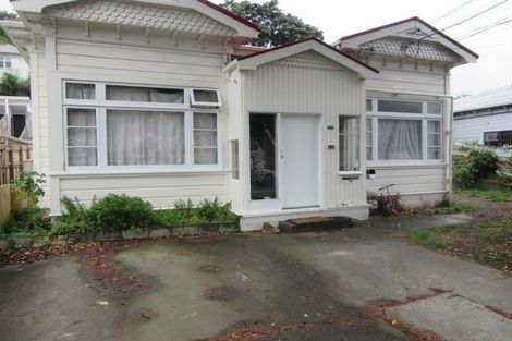 Photo of property in 108 The Parade, Island Bay, Wellington, 6023