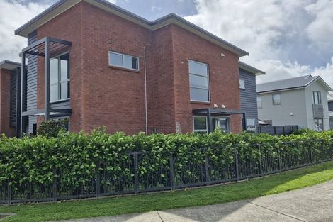 Photo of property in 64 Mettam Drive, Swanson, Auckland, 0614