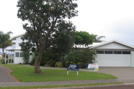 Photo of property in 541 Waterways Parade, Pauanui, Hikuai, 3579