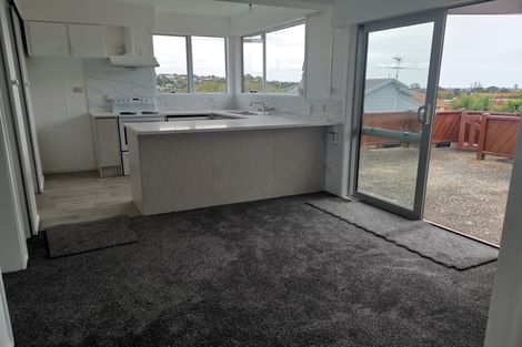 Photo of property in 1/11 Park Avenue, Northcote, Auckland, 0626