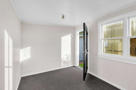 Photo of property in 5 Banks Street, Tolaga Bay, 4077