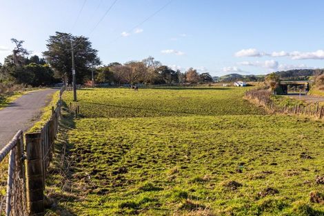 Photo of property in 100 Newman Road, Eketahuna, 4900