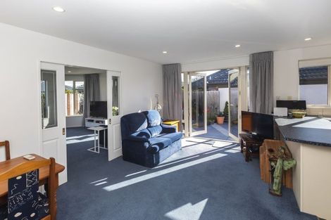 Photo of property in 4 Cherrytree Lane, Spreydon, Christchurch, 8024