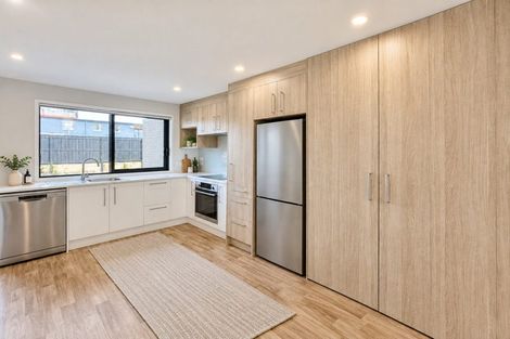 Photo of property in 65 Huri Street, Mangere Bridge, Auckland, 2022