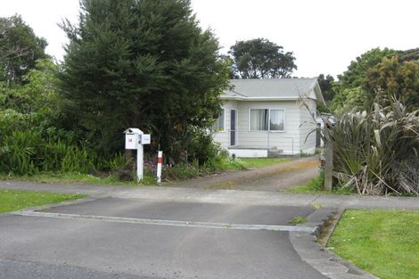 Photo of property in 14 Coleman Avenue, Herald Island, Auckland, 0618