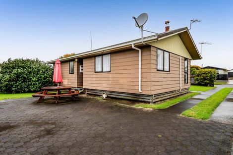 Photo of property in 6 Trimble Place, Bell Block, New Plymouth, 4312