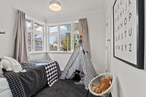 Photo of property in 9 Armstrong Avenue, Carterton, 5713