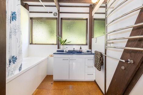 Photo of property in 15 Leeward Drive, Whitby, Porirua, 5024