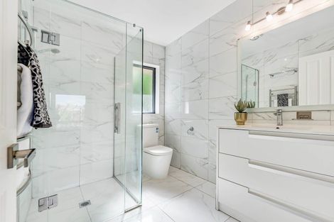 Photo of property in 22 Whitford Place, Rototuna North, Hamilton, 3210