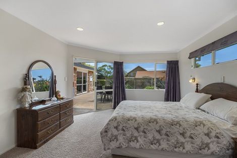 Photo of property in 17d Kinross Drive, Merrilands, New Plymouth, 4312