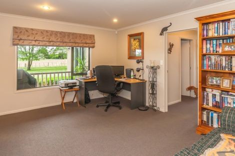 Photo of property in 23 Western Rise, Ohau, Levin, 5570