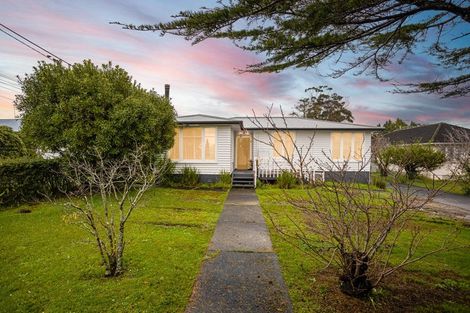 Photo of property in 318 Swanson Road, Henderson, Auckland, 0610