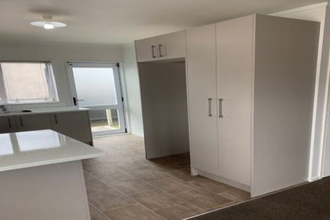 Photo of property in 36 Bowater Place, Manurewa, Auckland, 2102