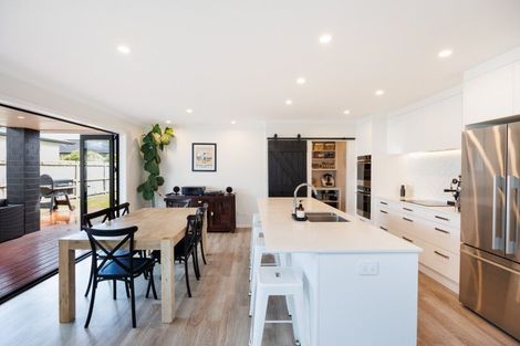 Photo of property in 9 Kanzan Grove, Maewa, Feilding, 4702