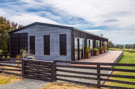 Photo of property in 52 Cross Creek Road, Western Lake, Featherston, 5773