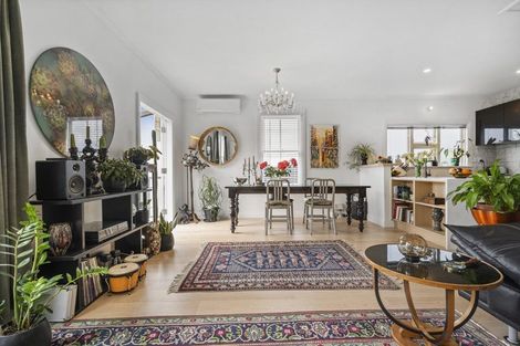 Photo of property in 15 Mcfarlane Street, Mount Victoria, Wellington, 6011