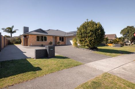 Photo of property in 619 Gloucester Road, Papamoa Beach, Papamoa, 3118
