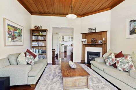 Photo of property in 48 Jackson Street, Island Bay, Wellington, 6023