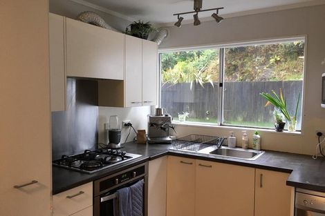 Photo of property in 60a Viewmont Drive, Harbour View, Lower Hutt, 5010