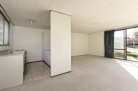 Photo of property in 510a Blockhouse Bay Road, Blockhouse Bay, Auckland, 0600
