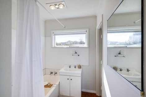 Photo of property in 1 Palmerston Road, Havelock North, 4130