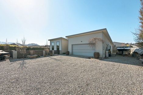 Photo of property in 120 Rob Roy Lane, Wanaka, 9305